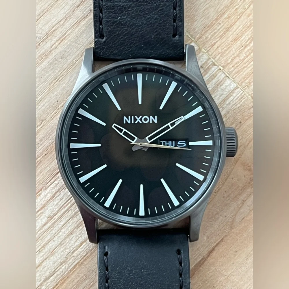 Nixon The Sentry Never Be Late Watch Black Green Dial Gunmetal Case Leather